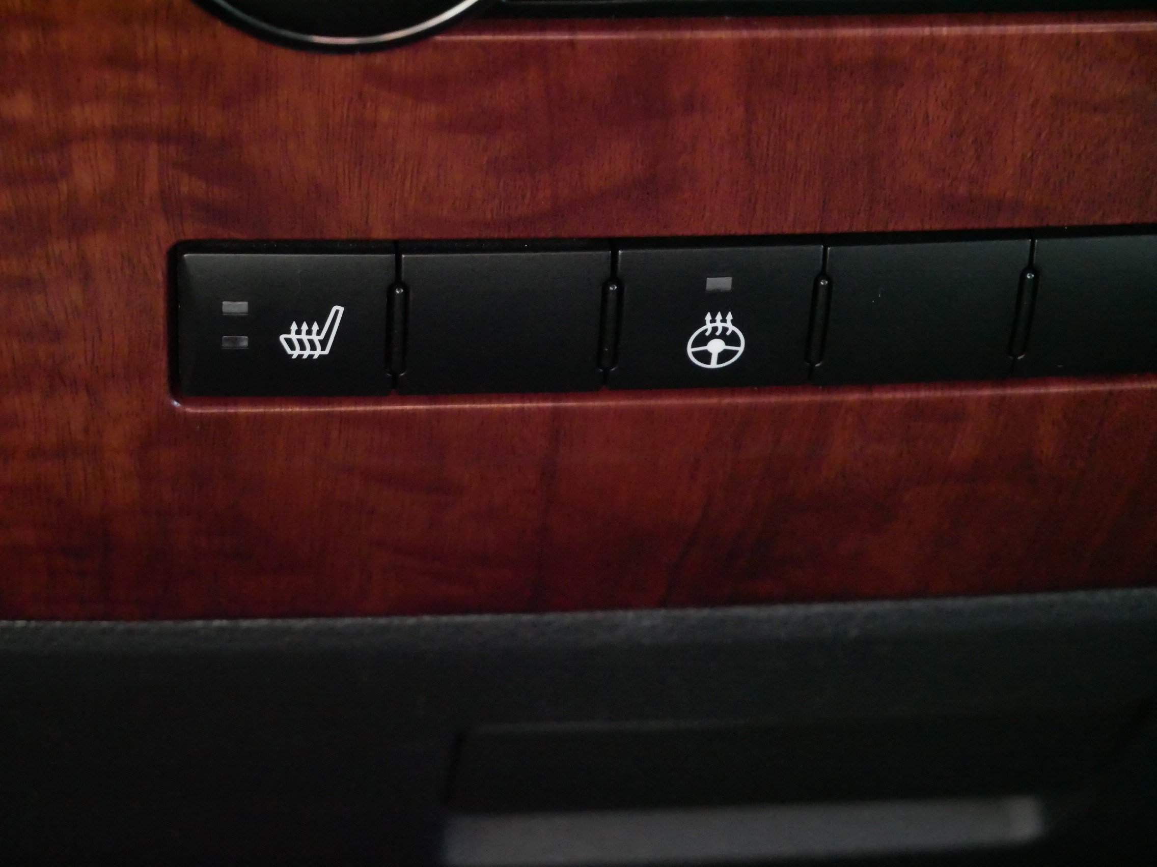 Used 2012 RAM 1500 Laramie w/ Protection Group AWD/4WD image 29