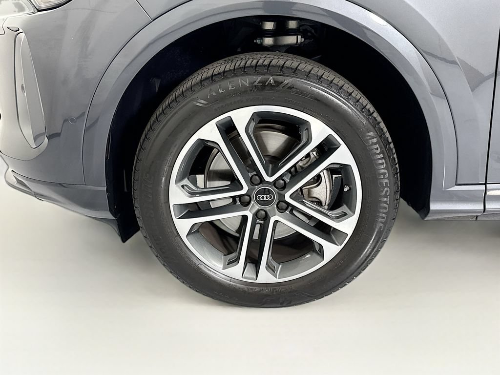 Certified 2025 Audi Q5 Premium w/ Premium Plus AWD/4WD image 31