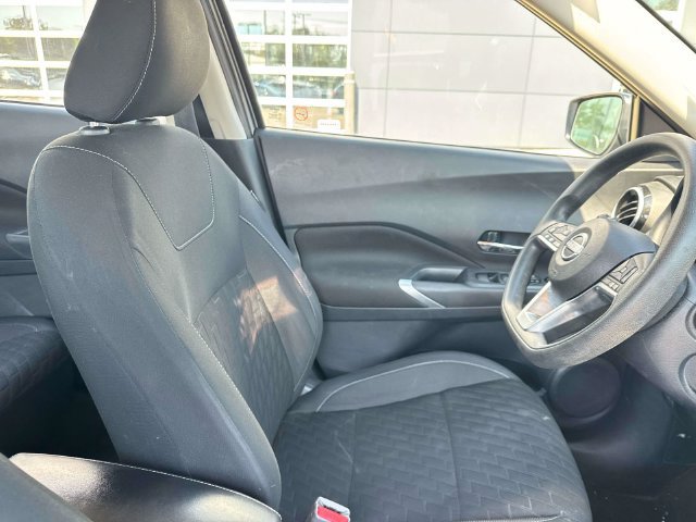 Used 2023 Nissan Kicks SV FWD image 14