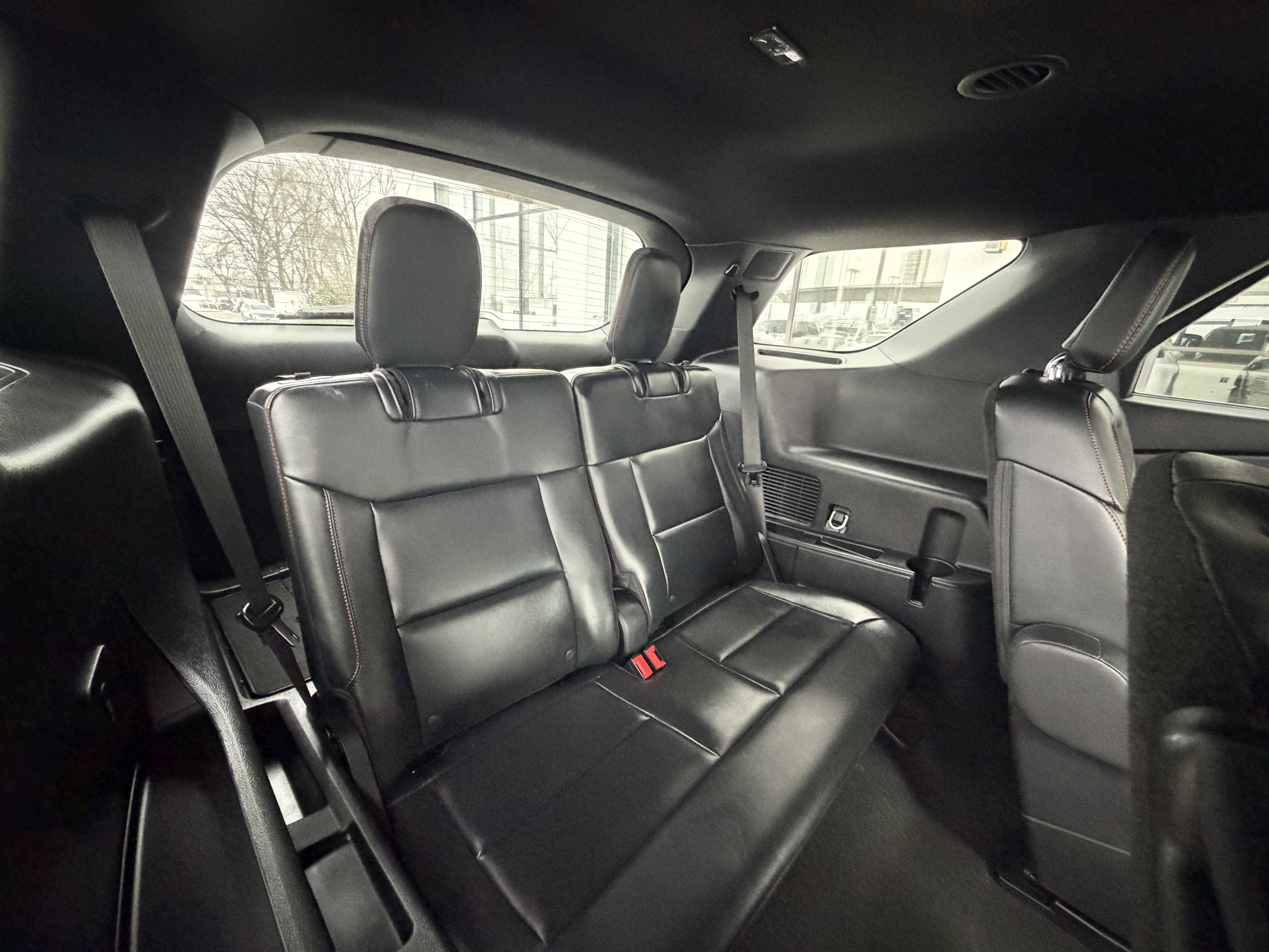 Used 2025 Ford Explorer ST image 27
