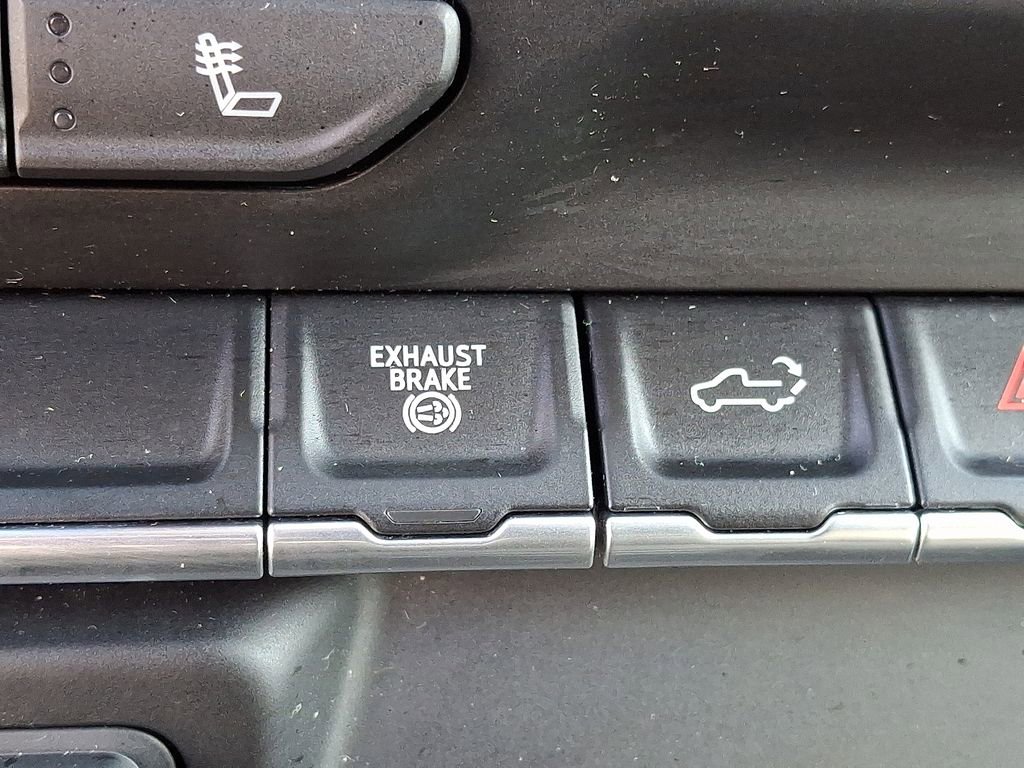 Used 2022 Chevrolet Silverado 2500 LT w/ Convenience Package image 24