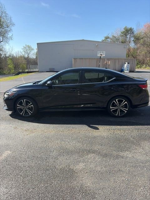 Used 2023 Nissan Sentra SR w/ SR Premium Package image 11