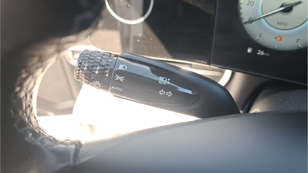 Used 2024 Hyundai Elantra Limited FWD image 37