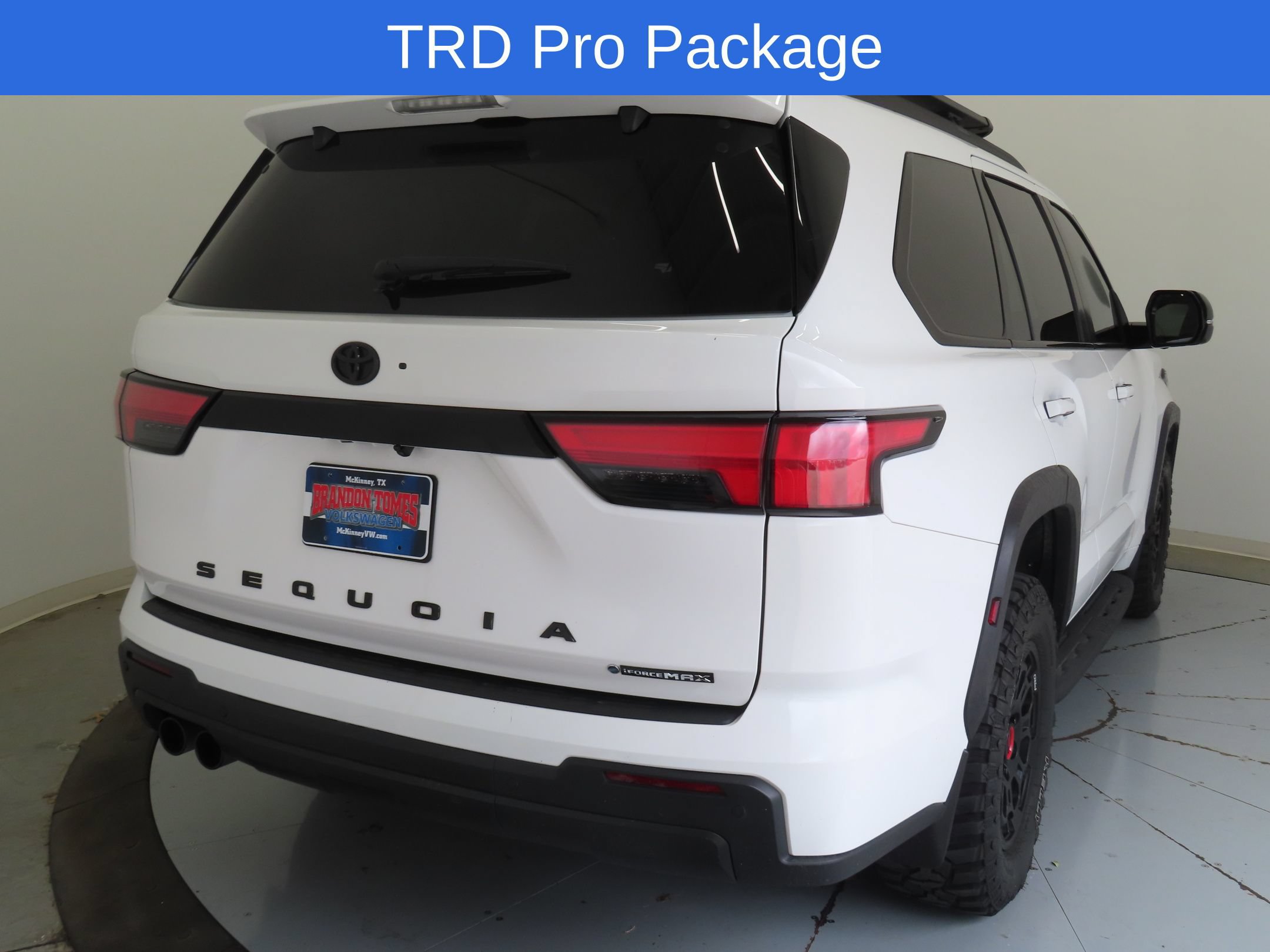 Used 2025 Toyota Sequoia TRD Pro AWD/4WD image 3