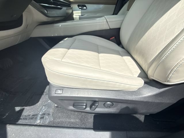 Certified 2025 Nissan Murano Platinum w/ Cargo Package AWD/4WD image 12