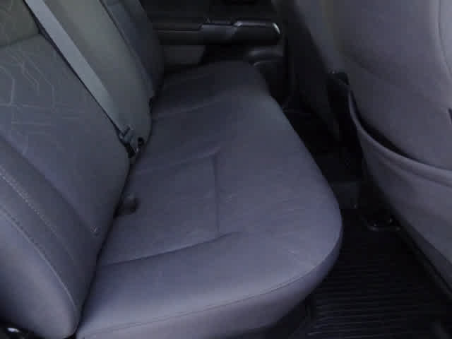 Used 2018 Toyota Tacoma TRD Sport AWD/4WD image 12