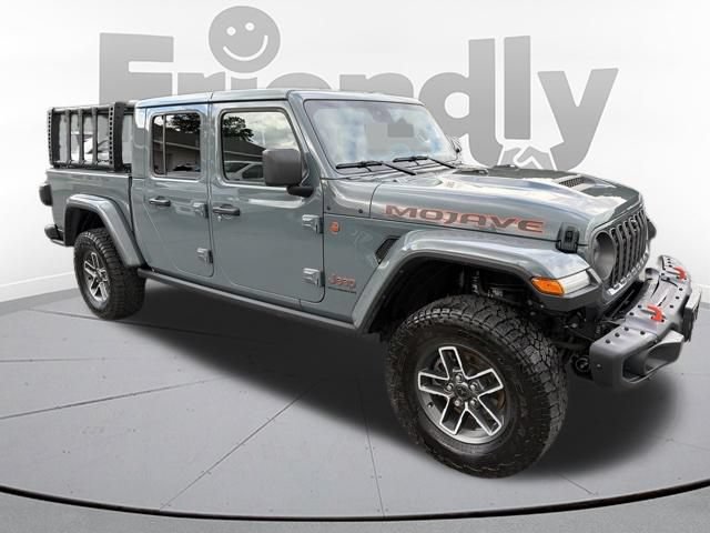 Used 2024 Jeep Gladiator Mojave AWD/4WD image 10