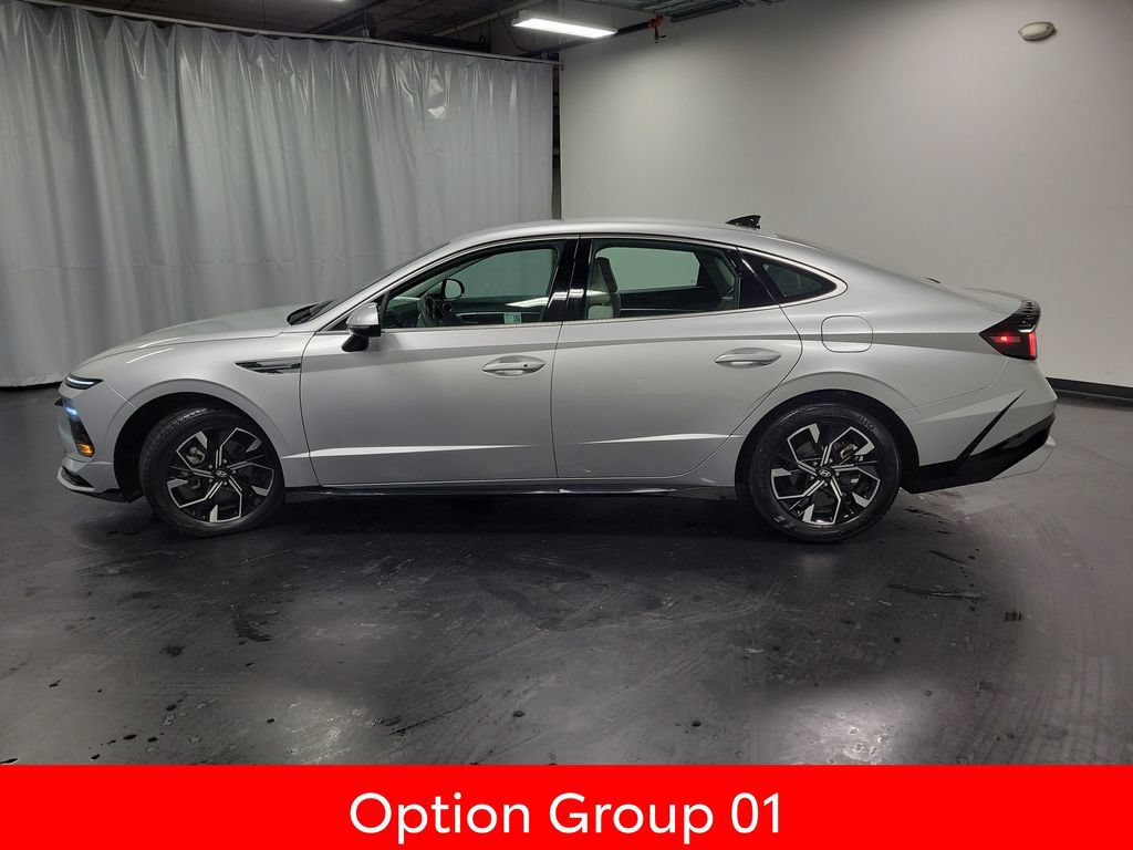 Used 2025 Hyundai Sonata SEL FWD image 5