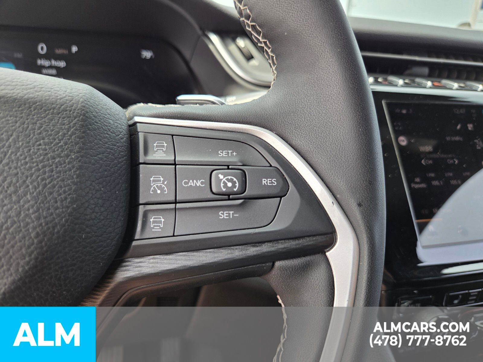 Used 2024 Jeep Grand Cherokee Altitude image 28