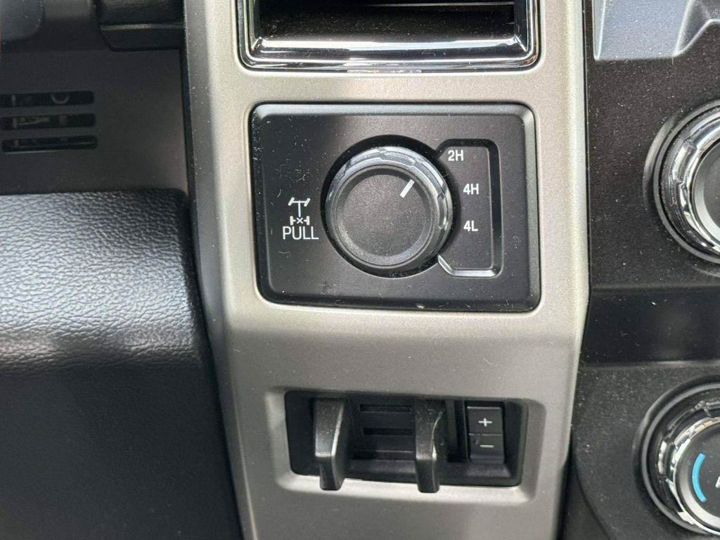 Used 2019 Ford F250 Lariat w/ Lariat Value Package AWD/4WD image 8