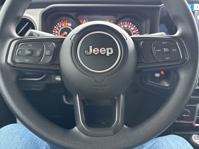 Used 2025 Jeep Wrangler Sport AWD/4WD image 33