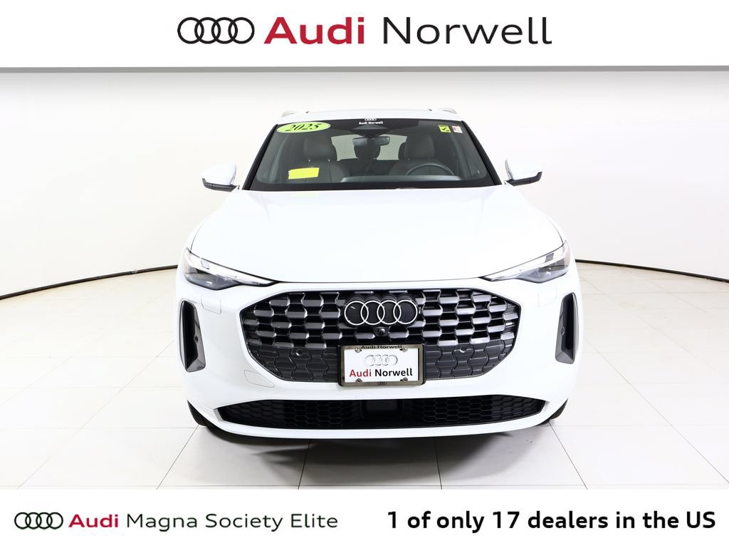Used 2025 Audi Q5 Premium w/ Convenience Package AWD/4WD image 11