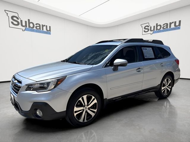 Used 2018 Subaru Outback 2.5i Limited AWD/4WD image 3