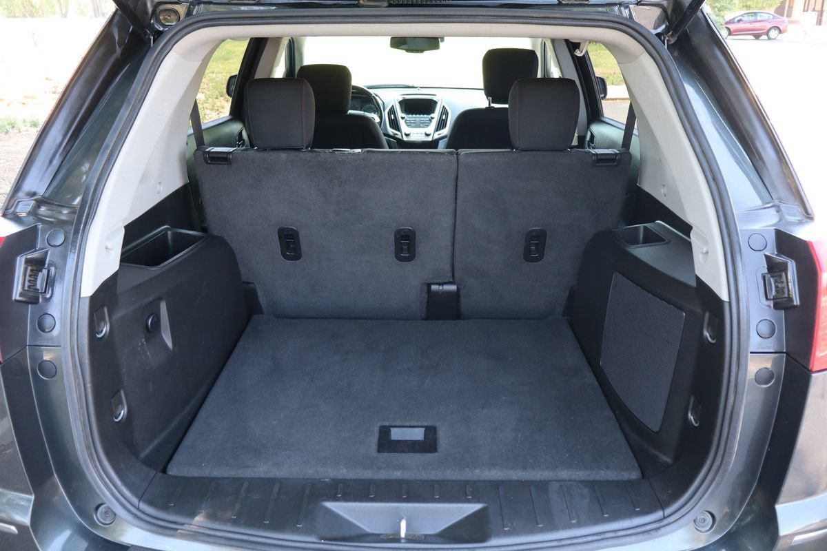 Used 2017 GMC Terrain SLE w/ Driver Alert Package I AWD/4WD image 14