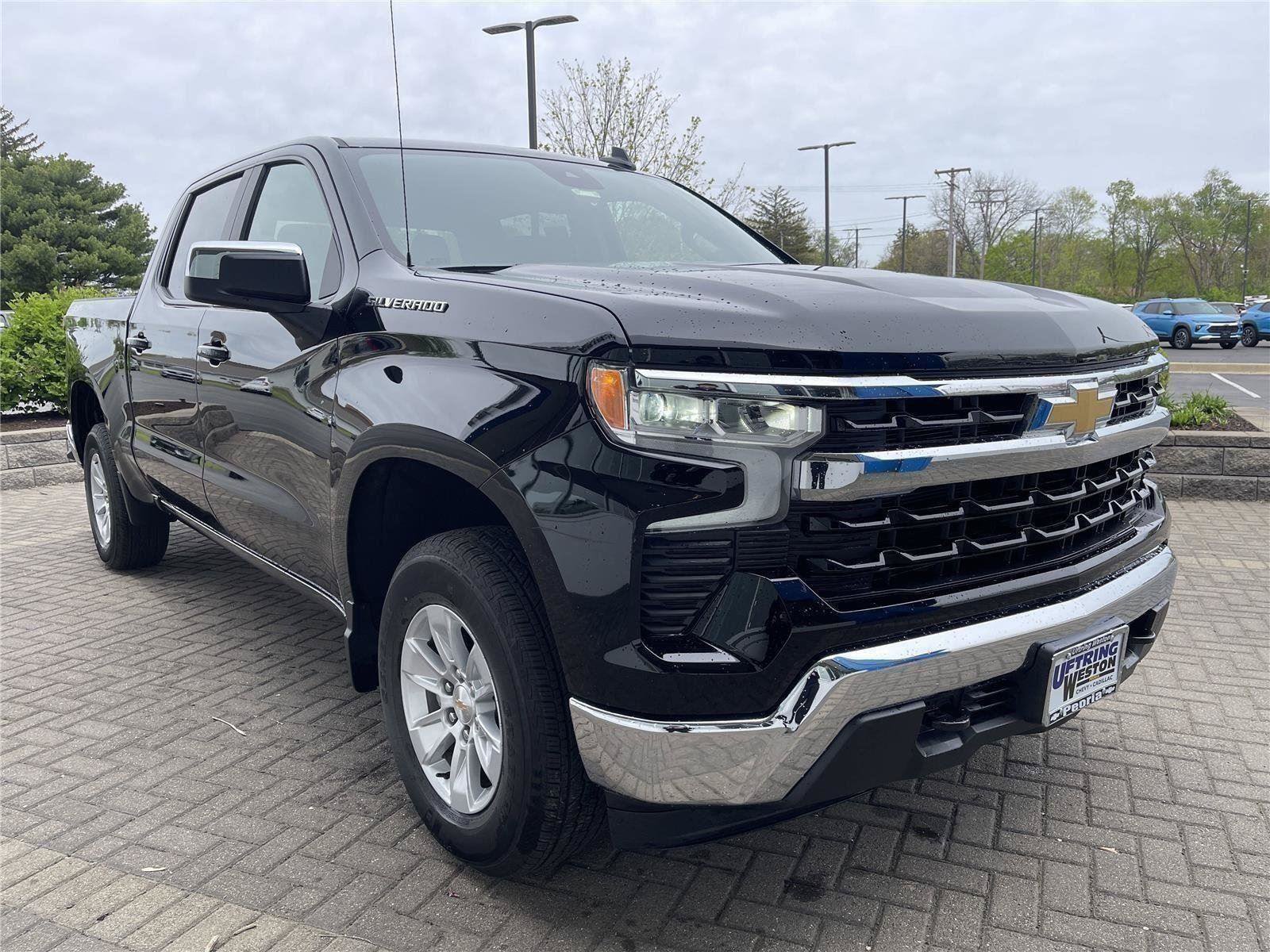 Used 2025 Chevrolet Silverado 1500 LT AWD/4WD image 7