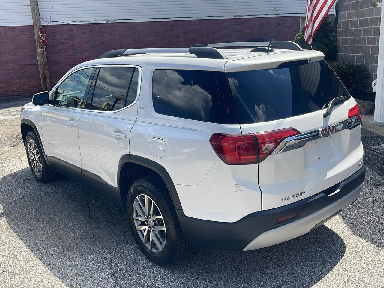 Used 2019 GMC Acadia SLE AWD/4WD image 6