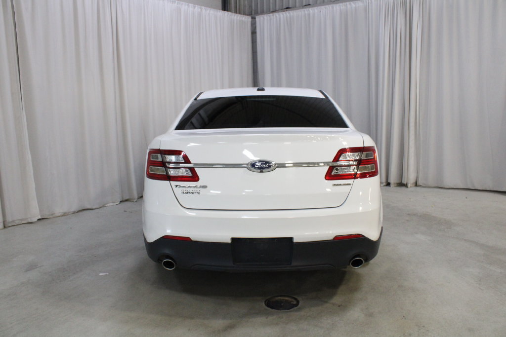 Used 2018 Ford Taurus SE FWD image 21