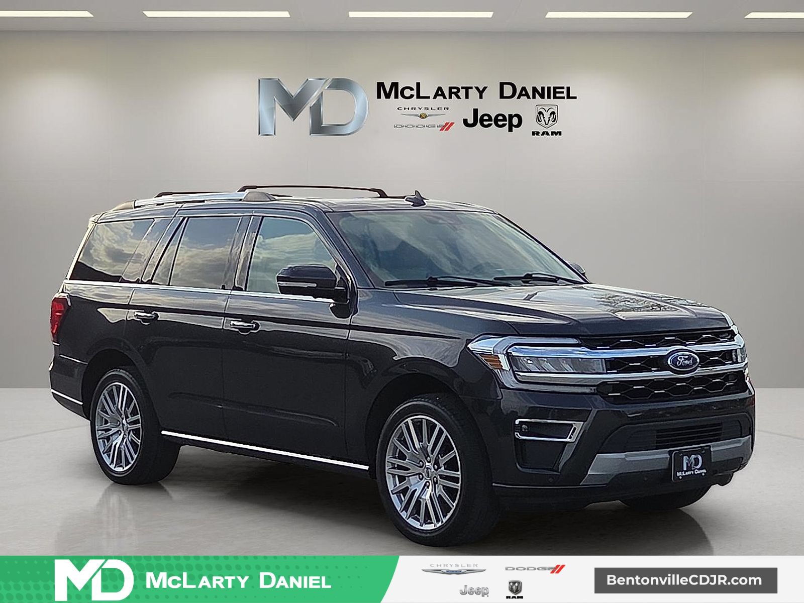 Used 2024 Ford Expedition Limited AWD/4WD image 1