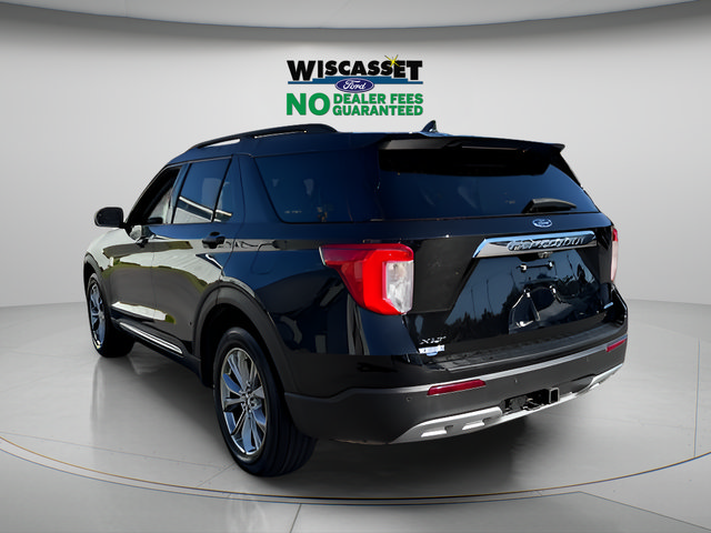 Used 2023 Ford Explorer XLT w/ Equipment Group 202A AWD/4WD image 26