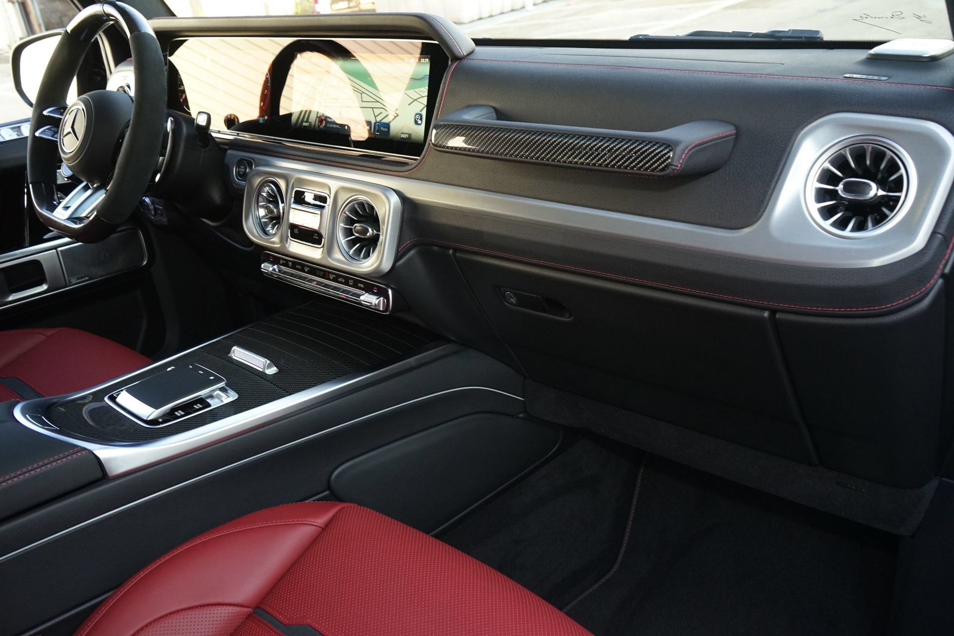 Used 2027 Mercedes-Benz G 63 AMG 4MATIC image 11