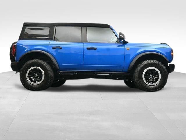 Used 2023 Ford Bronco Badlands image 39