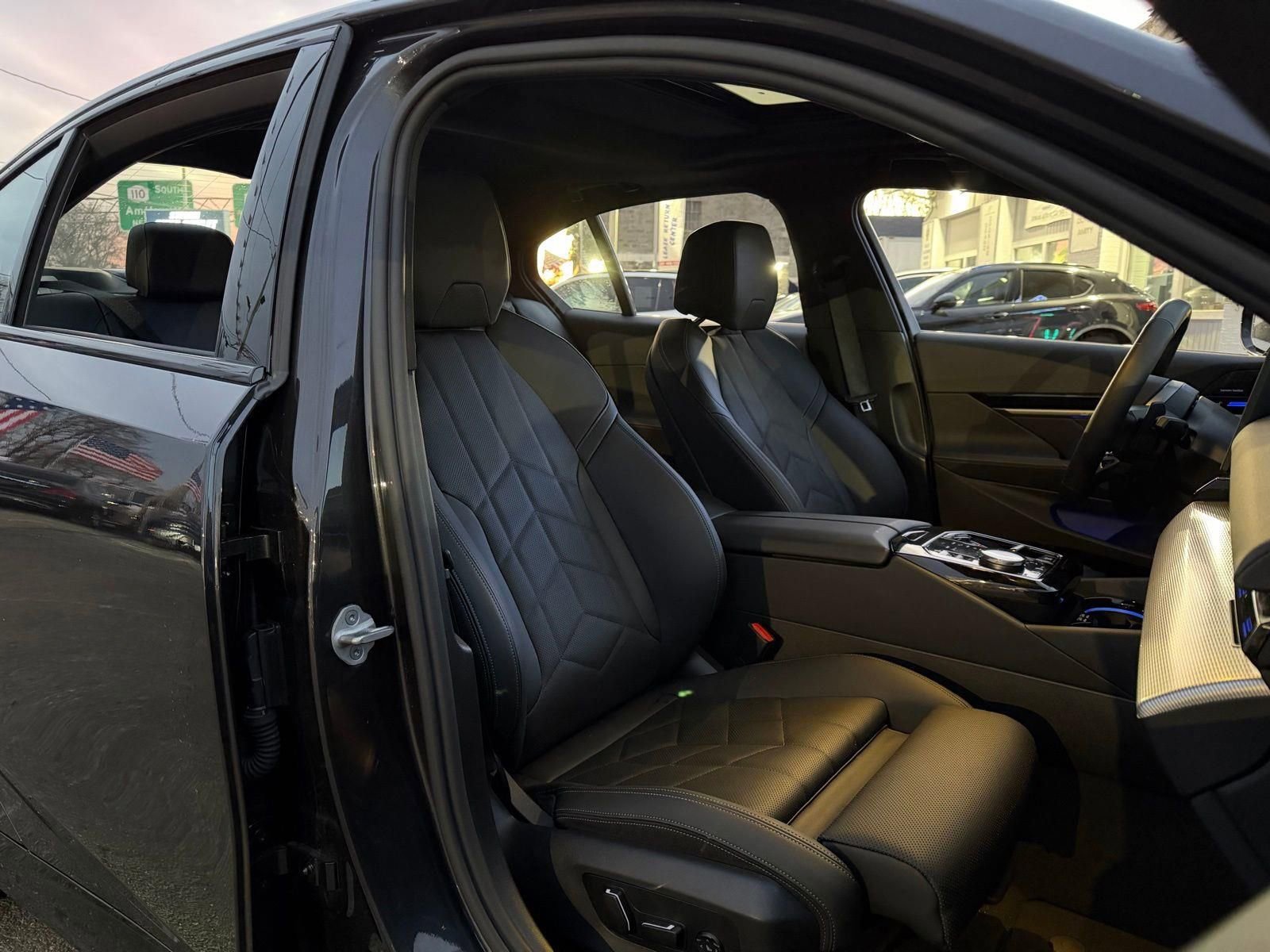 Used 2026 BMW 530i xDrive image 10