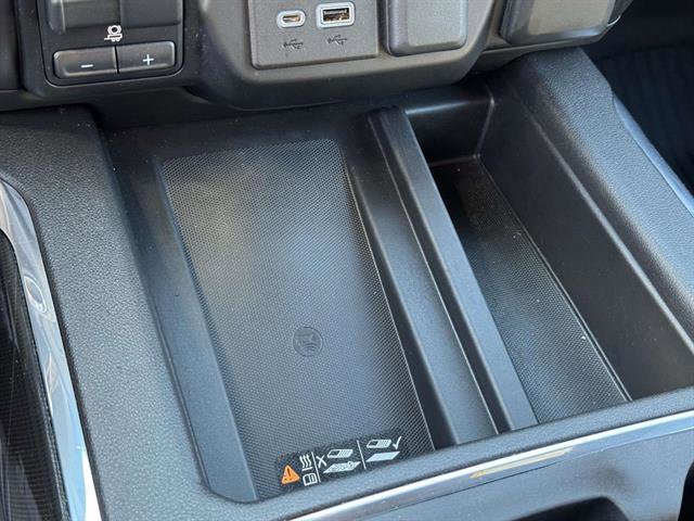 Used 2022 GMC Sierra 1500 AT4 w/ AT4 Premium Package image 28