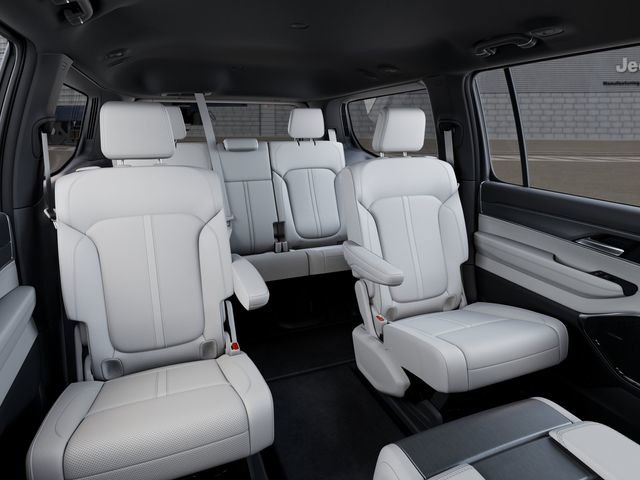 New 2026 Jeep Grand Wagoneer 2WD image 15
