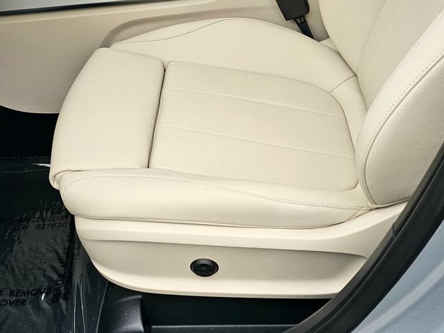 New 2026 Mercedes-Benz GLB 250 4MATIC image 15