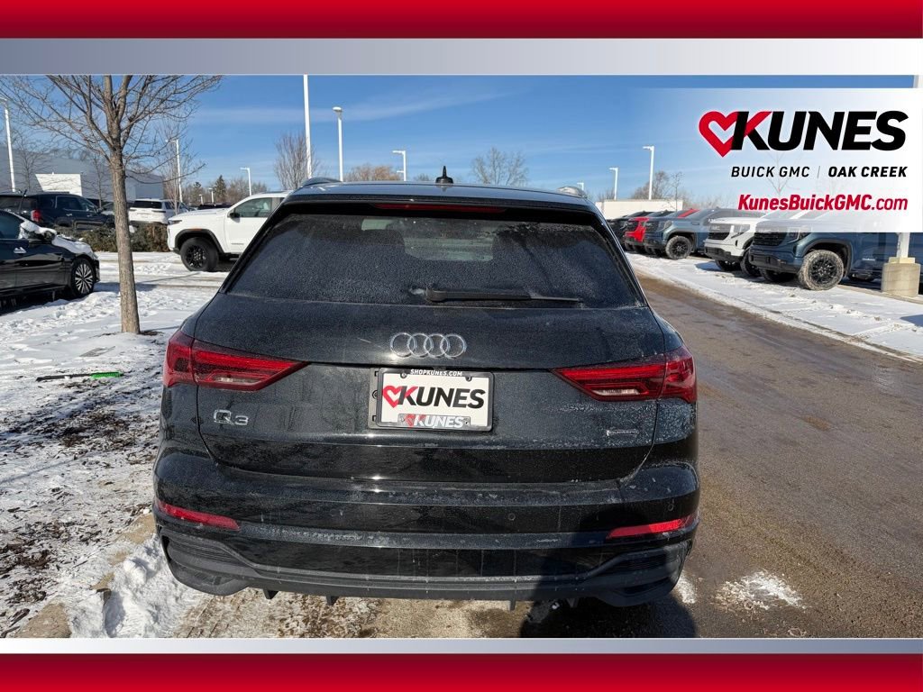 Used 2025 Audi Q3 2.0T Premium image 5