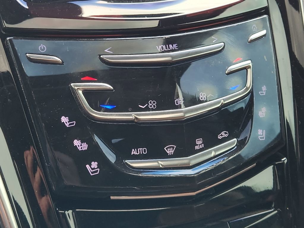 Used 2016 Cadillac Escalade Premium AWD/4WD image 7