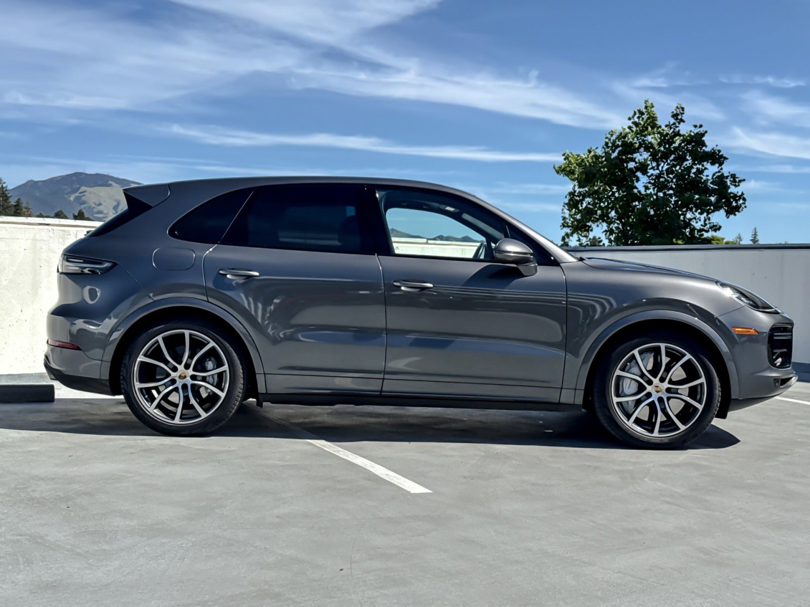 Certified 2023 Porsche Cayenne Turbo image 9