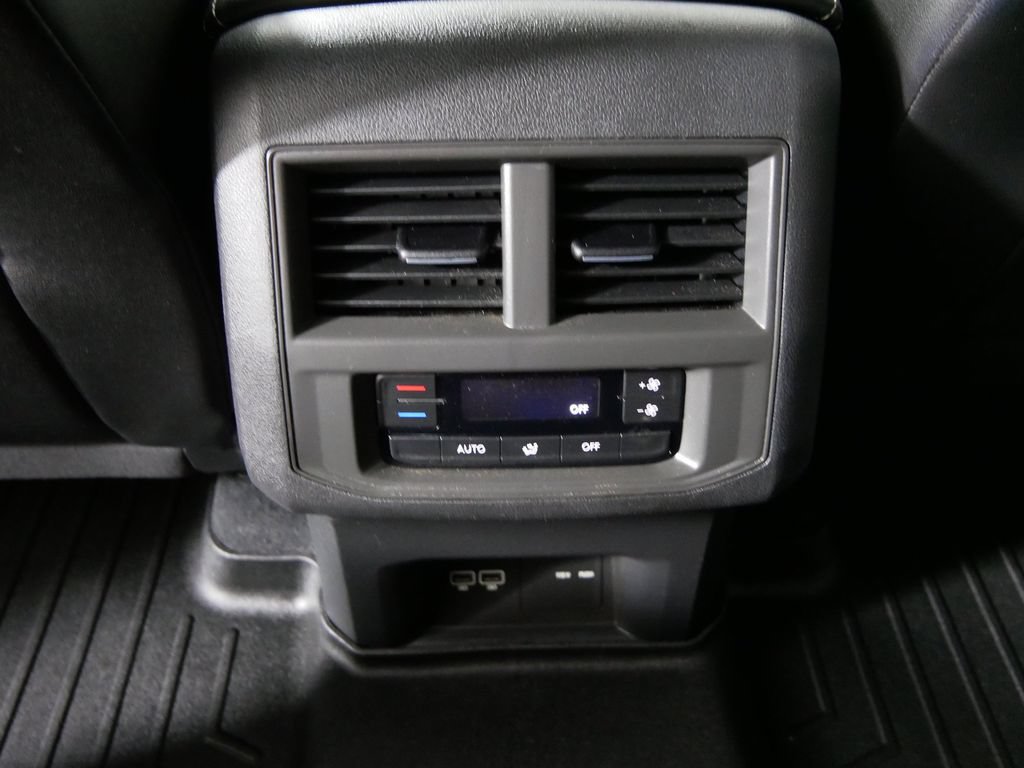 Used 2021 Volkswagen Atlas SEL AWD/4WD image 20