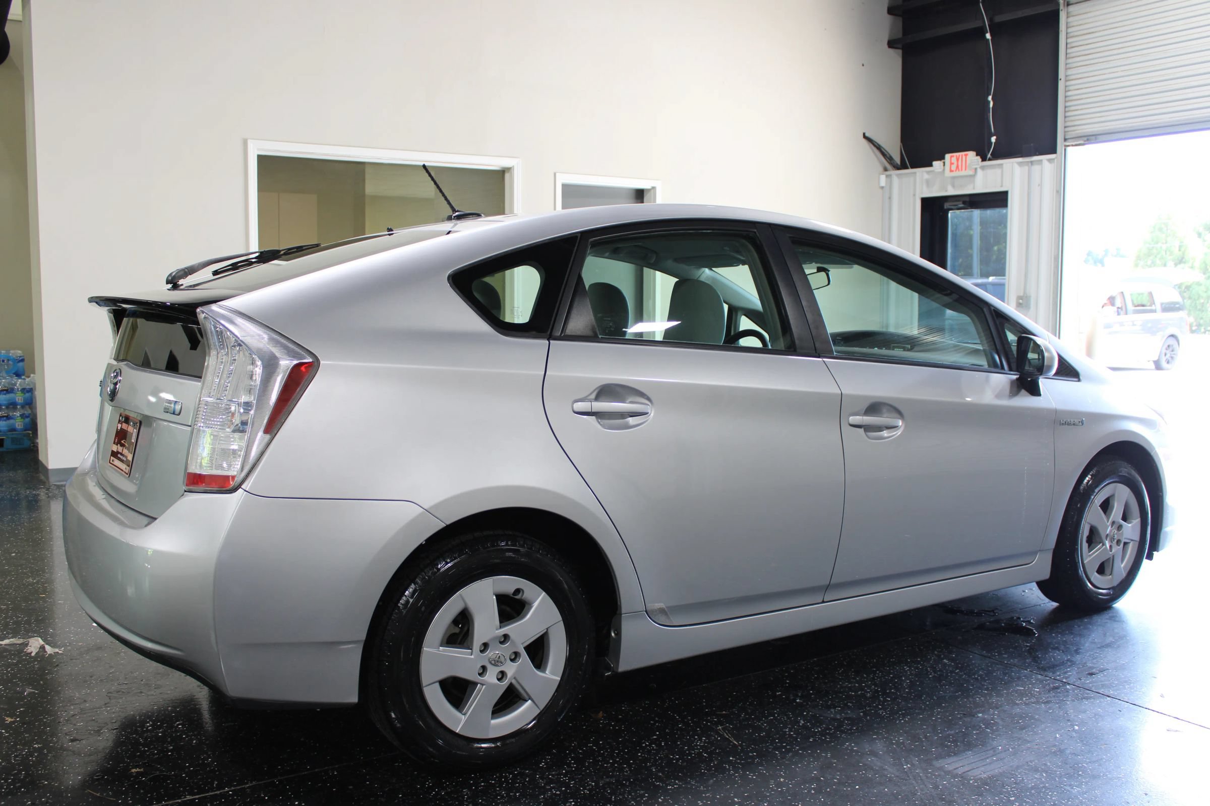 Used 2010 Toyota Prius Three FWD image 3