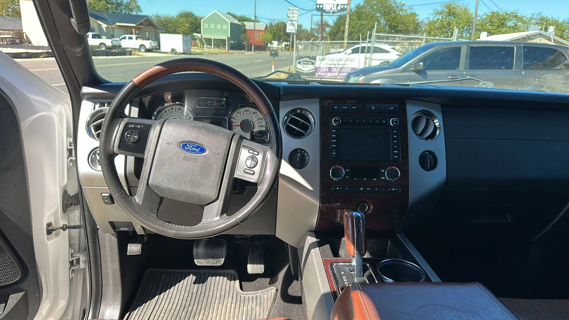 Used 2012 Ford Expedition EL King Ranch image 17