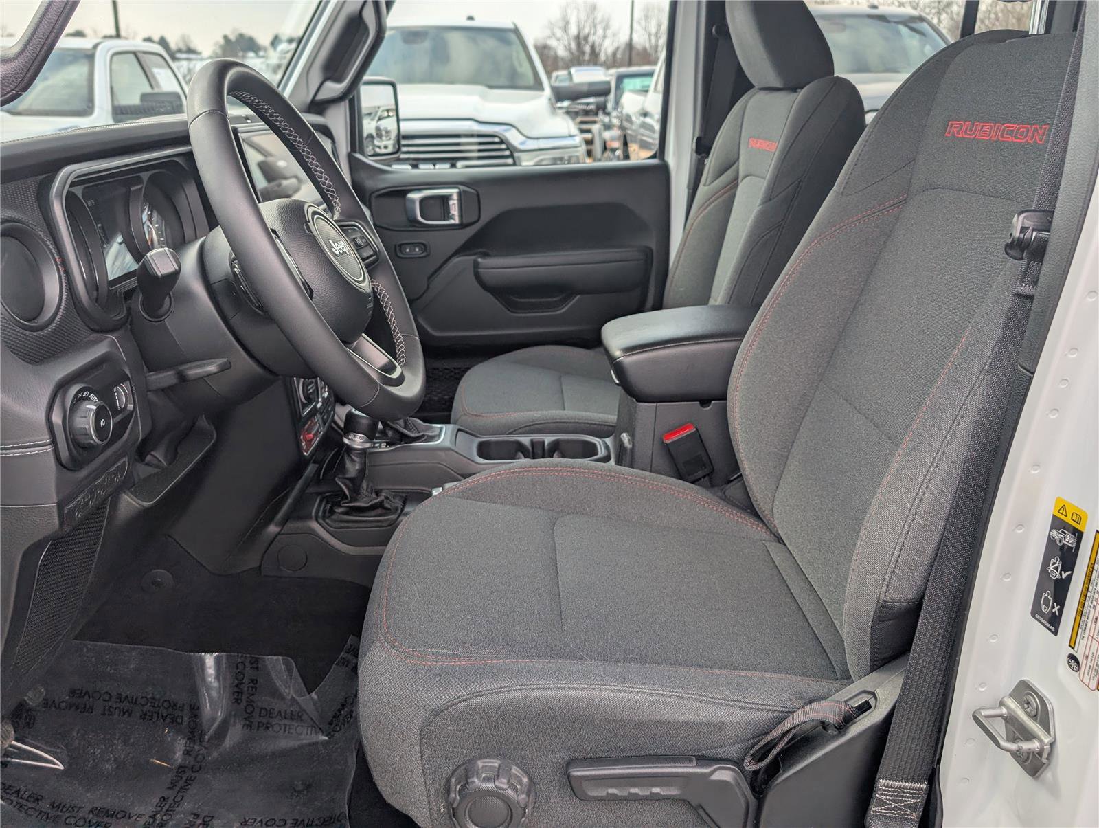 Used 2025 Jeep Wrangler Rubicon image 17