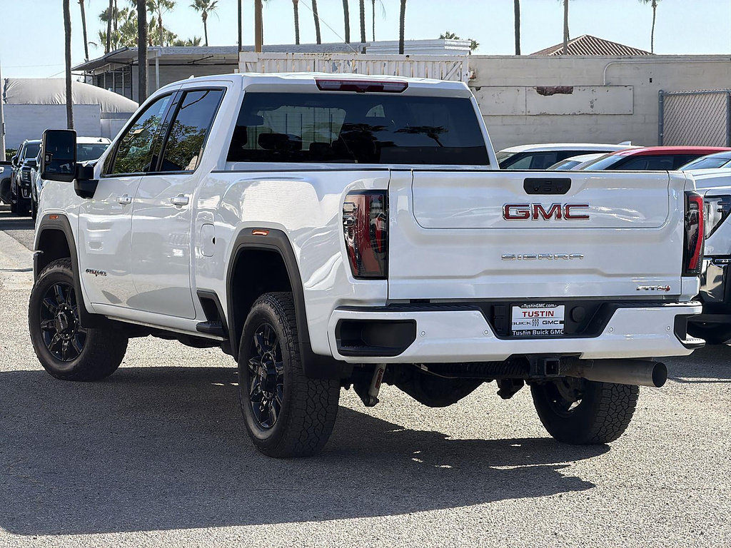 Used 2025 GMC Sierra 2500 AT4 AWD/4WD image 7