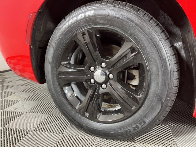 Used 2022 Dodge Charger SXT image 12