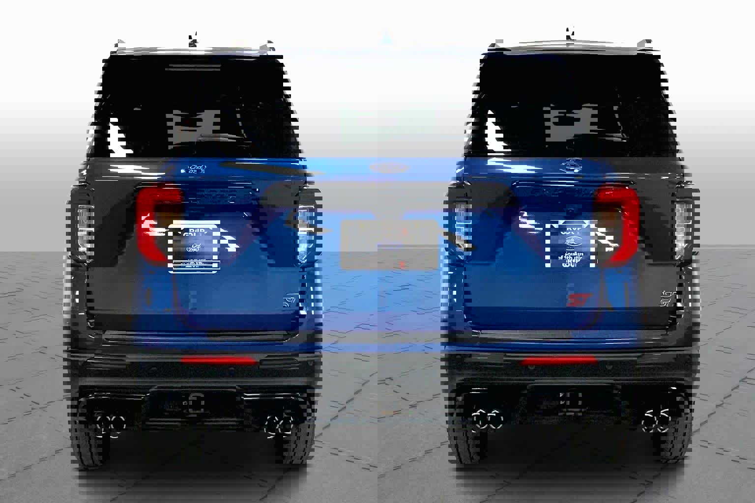 Used 2020 Ford Explorer ST w/ Premium Technology Package image 4