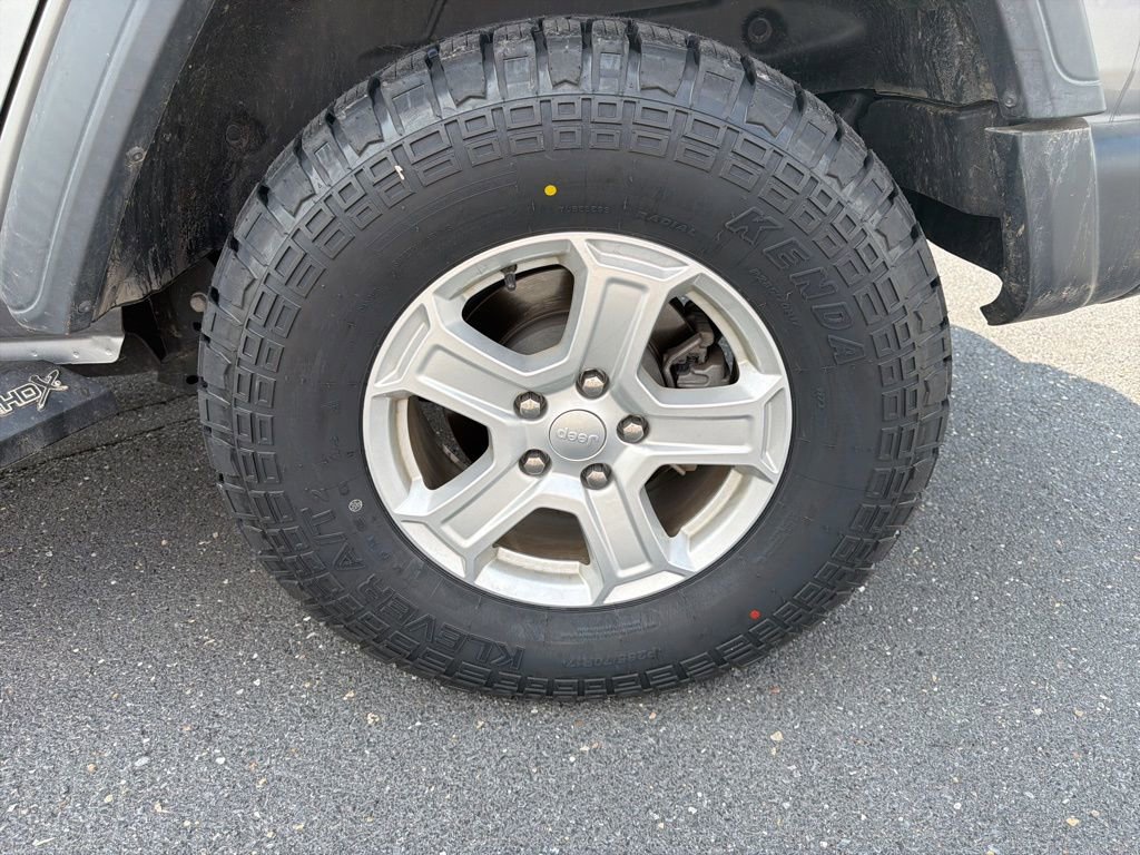 Used 2021 Jeep Wrangler Unlimited Sport image 13