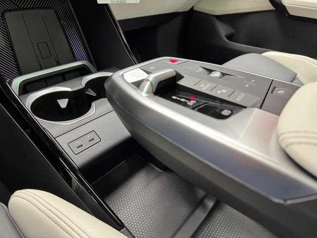 New 2026 BMW X2 xDrive28i image 22