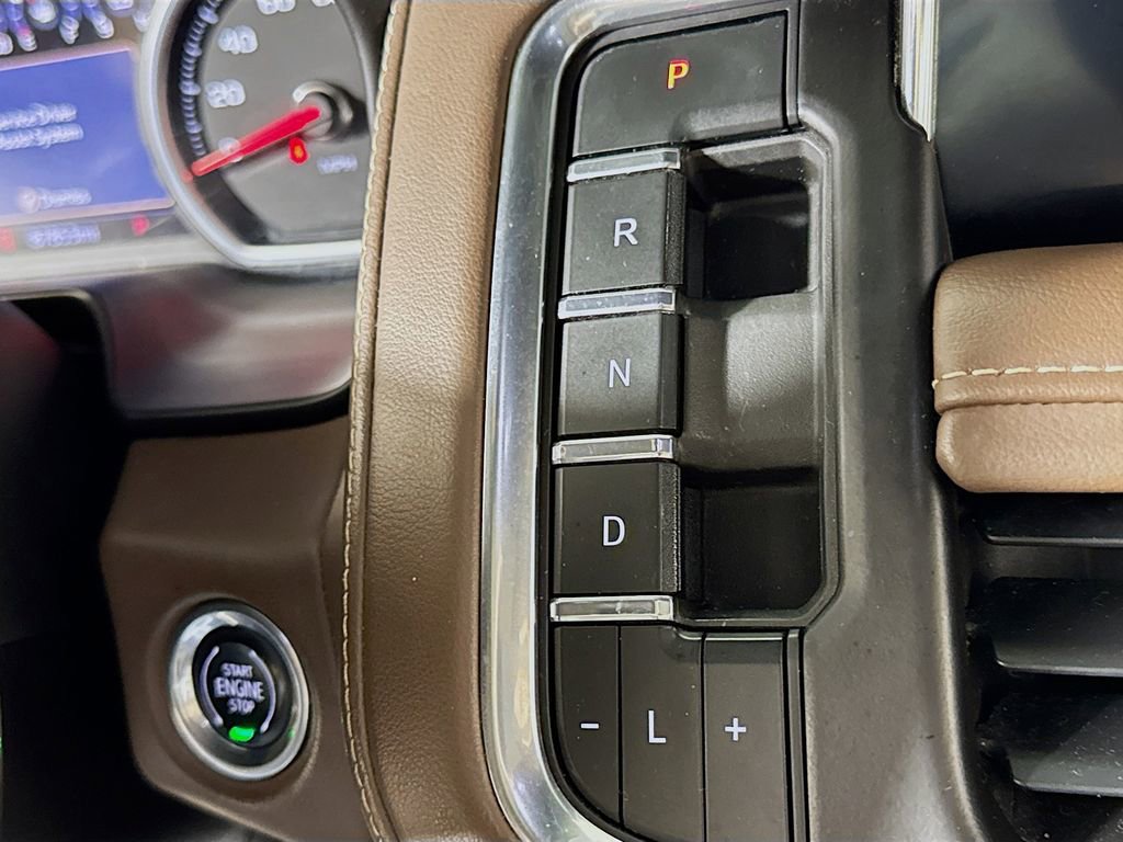 Used 2021 Chevrolet Suburban High Country image 15