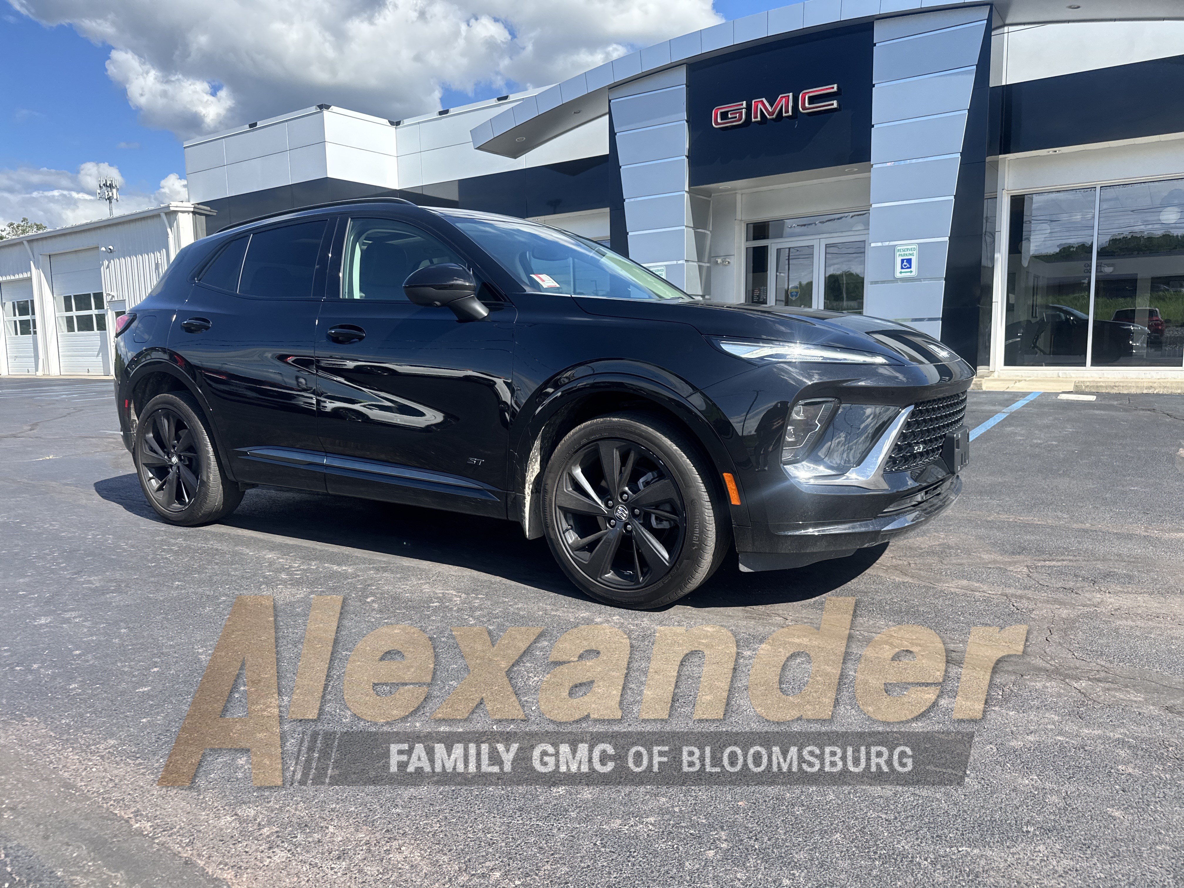 Used 2025 Buick Envision Sport Touring AWD/4WD video 1