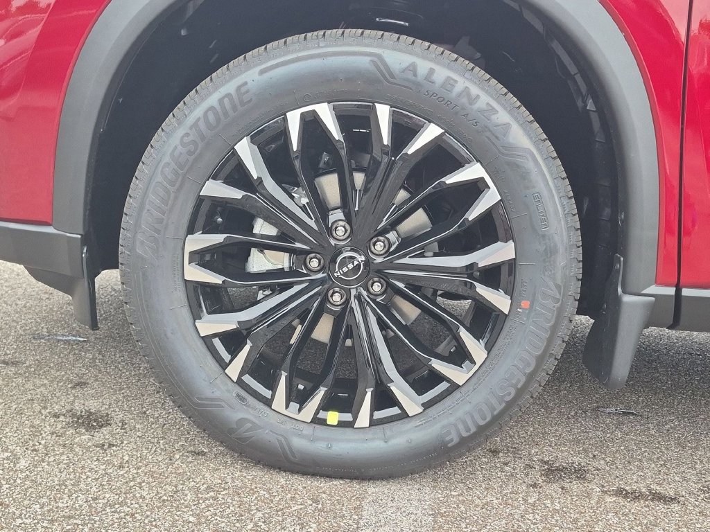 New 2026 Nissan Rogue Dark Armor AWD/4WD image 13