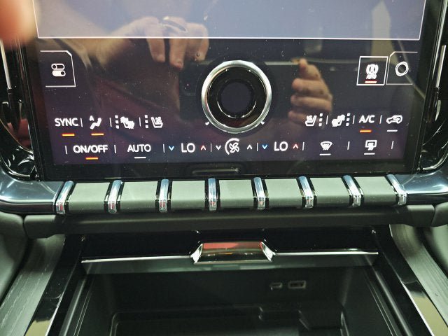 New 2026 GMC Yukon AT4 Ultimate w/ LPO, Floor Liner Package AWD/4WD image 15