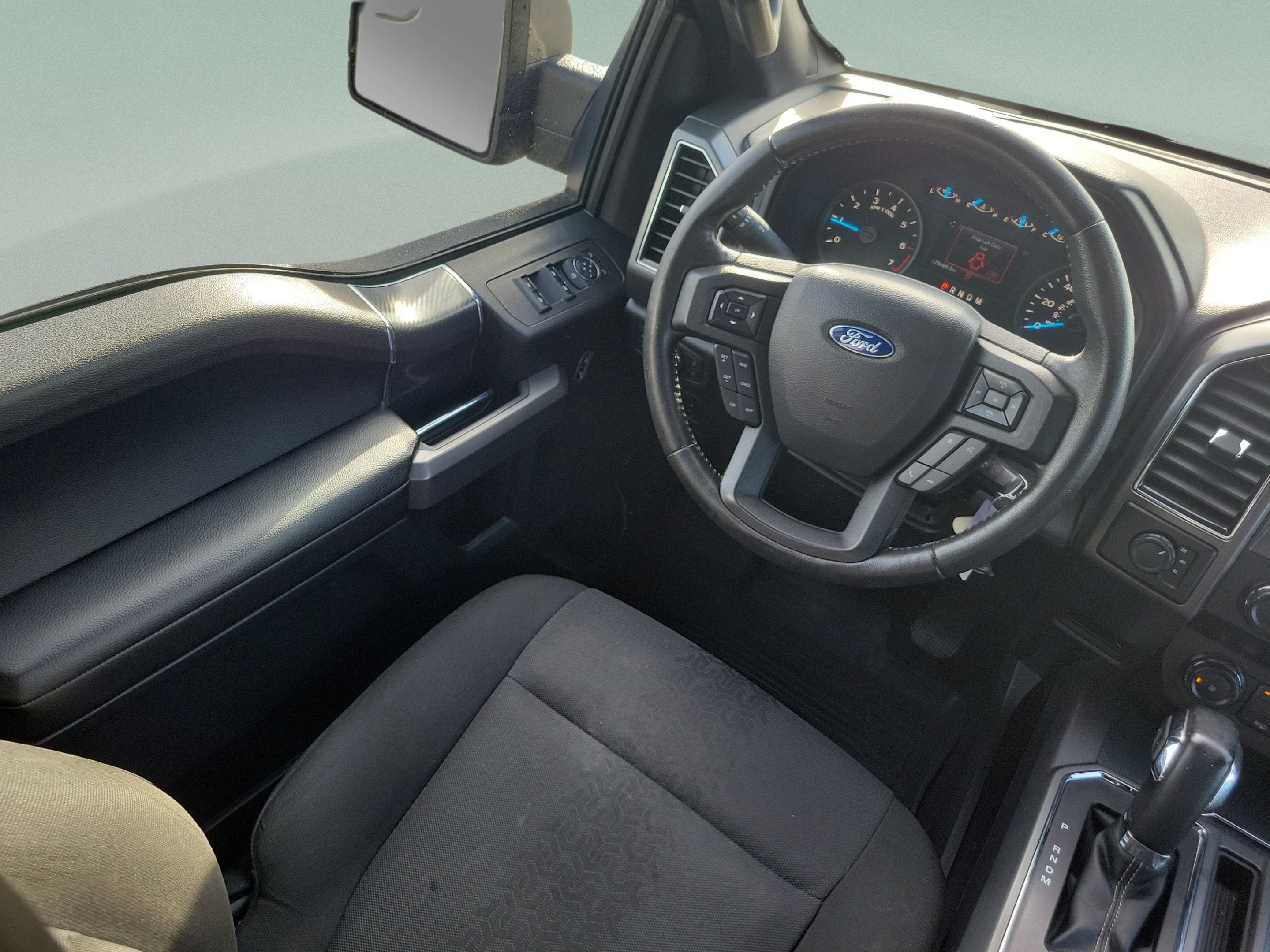 Used 2019 Ford F150 XLT w/ Equipment Group 302A Luxury AWD/4WD image 12