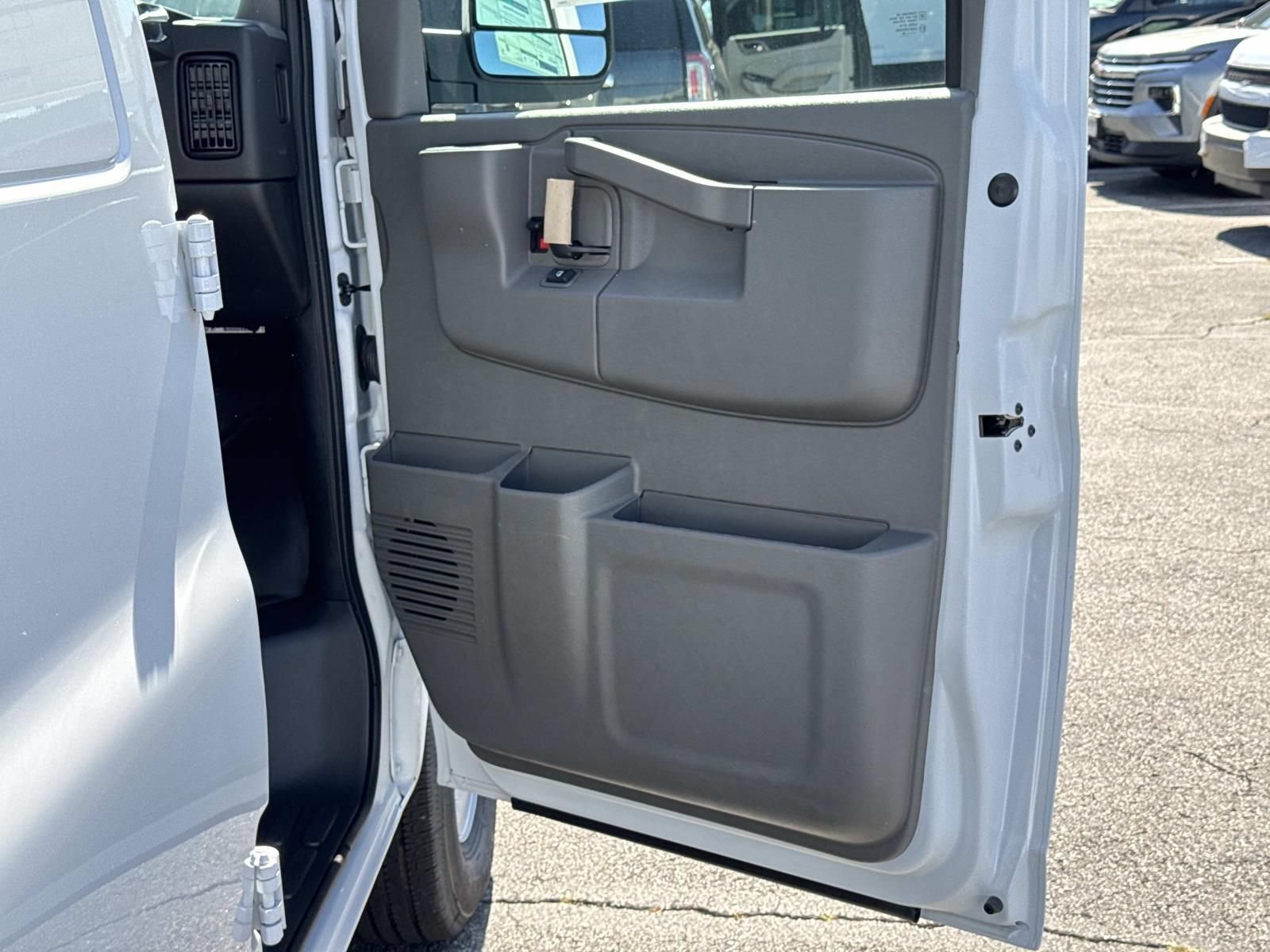 New 2026 Chevrolet Express 2500 w/ Driver Convenience Package RWD image 10