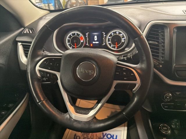 Used 2018 Jeep Cherokee Latitude Plus w/ Cold Weather Group image 20