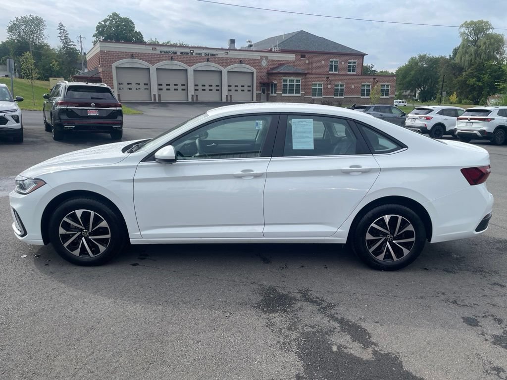 Used 2026 Volkswagen Jetta S FWD image 2