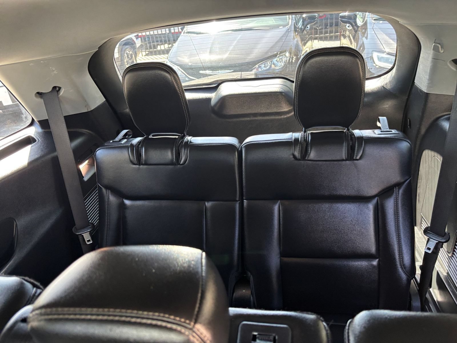 Used 2024 Ford Explorer XLT w/ Equipment Group 202A RWD image 30